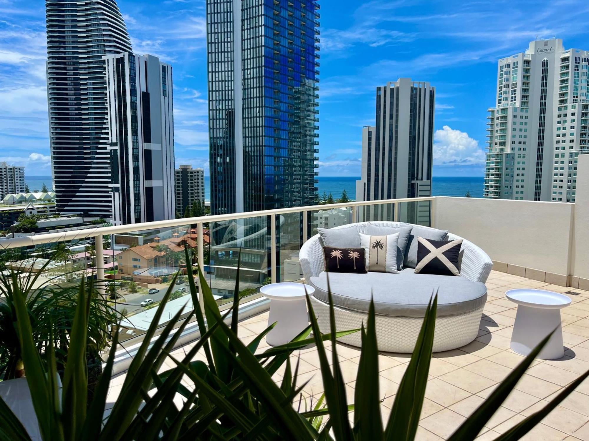 Private Sky Terrace Classic Penthouse 2 Car Parks Apartment Gold Coast Exterior photo