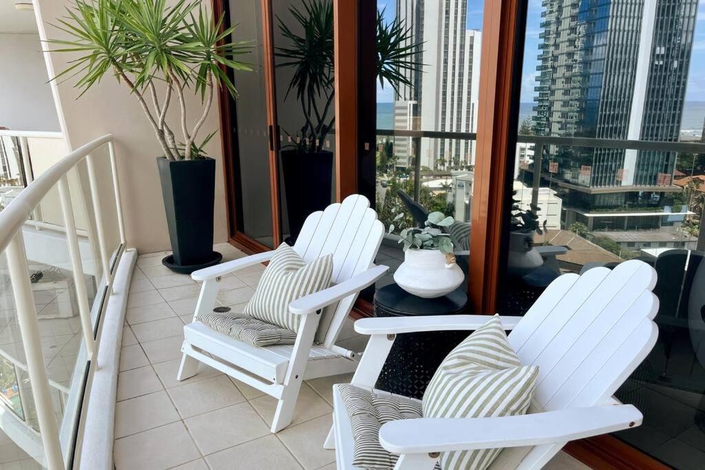 Private Sky Terrace Classic Penthouse 2 Car Parks Apartment Gold Coast Exterior photo