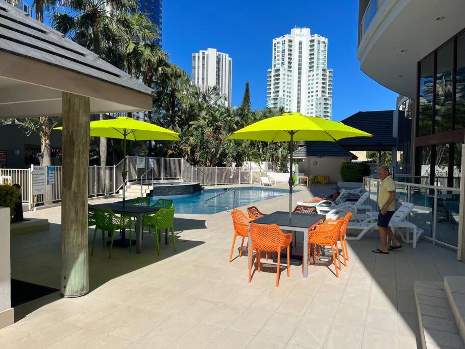 Private Sky Terrace Classic Penthouse 2 Car Parks Apartment Gold Coast Exterior photo